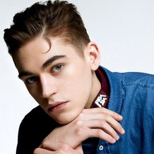 Meet your Posher, Hero